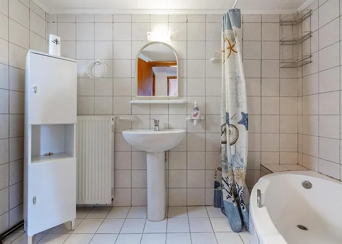 Kalos Vintage Villa *