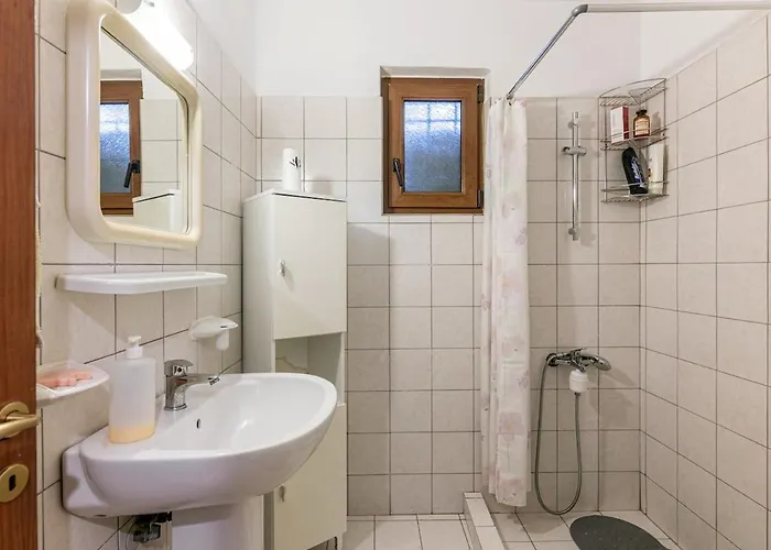 Kalos Vintage Villa *